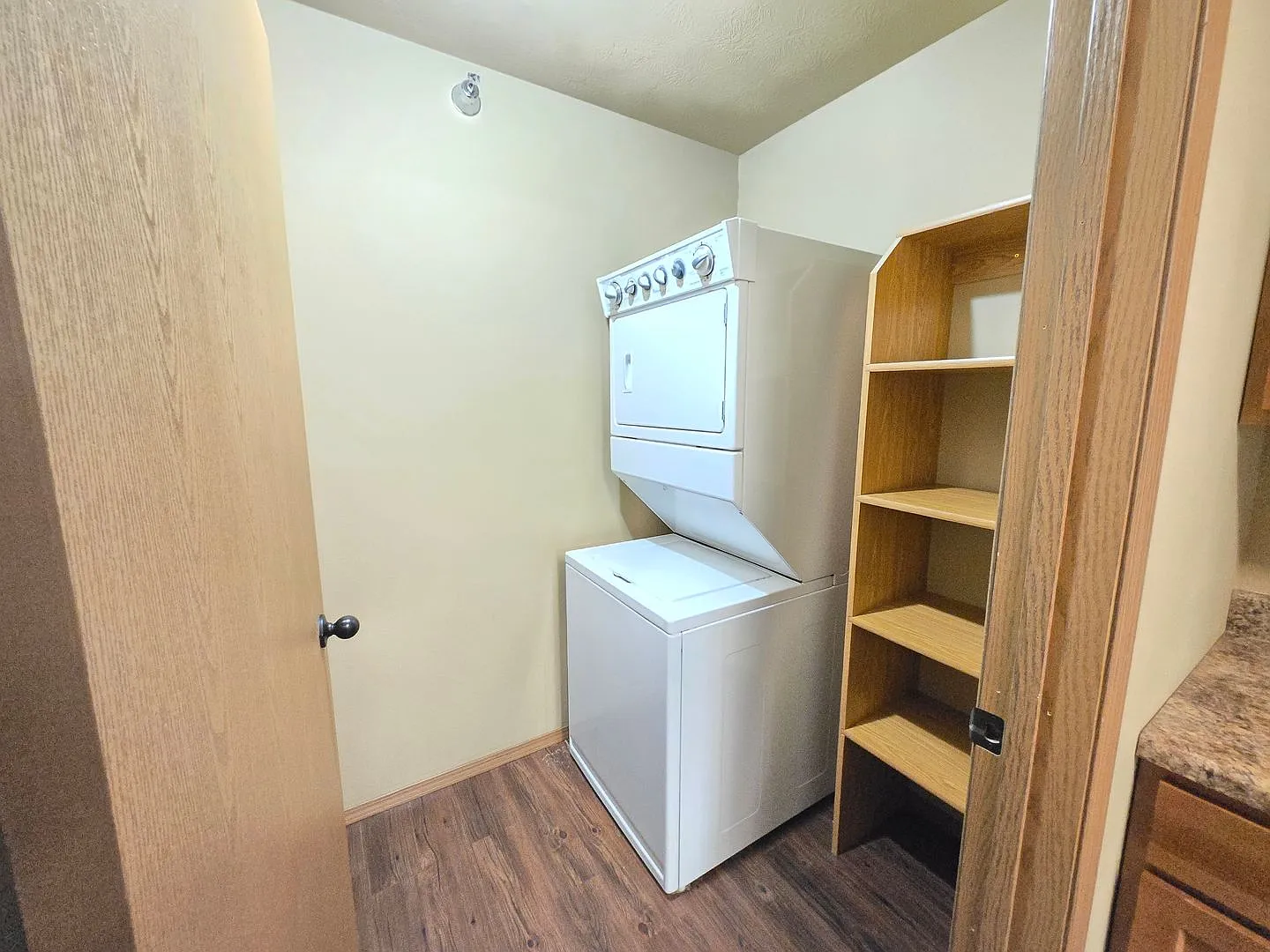 Sunrise Ii Apartments — Photo 4