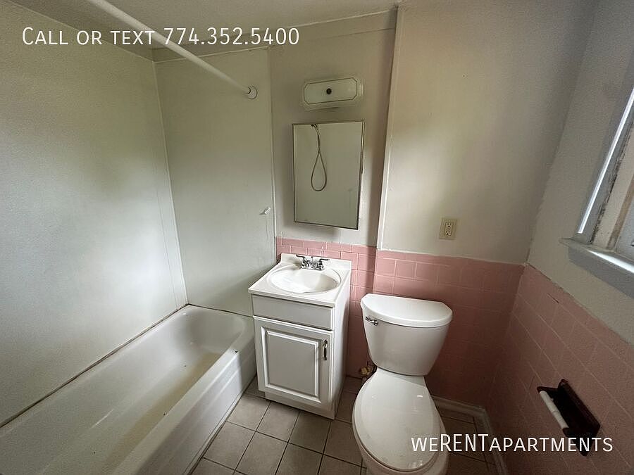 2nd image of 379-385 Douglas Pike Building 20-4