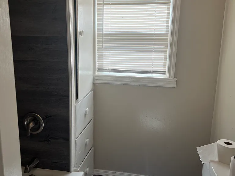 2824 SW Grand Blvd — Photo 8