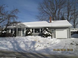 18 Columbia St, Lewiston, ME 04240