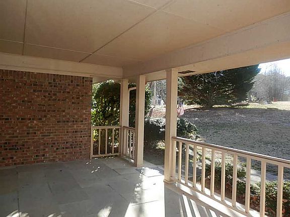 5th image of 4278 SE Village Green Cir