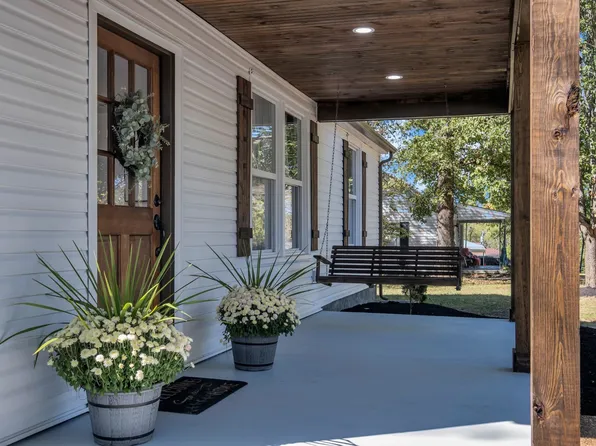 303 W Berkley Cir, Lewisburg, TN 37091