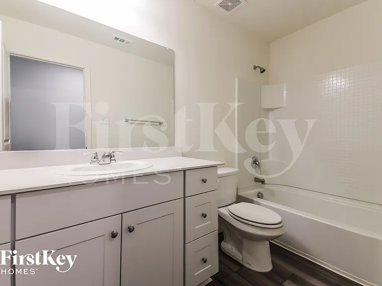 1822 Sandlin Dr — Photo 17