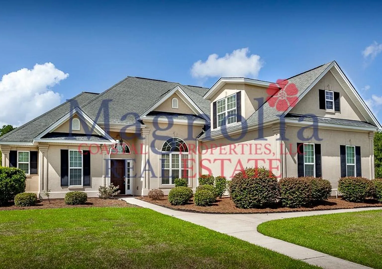 695 Bristol Way - 5 Bedrooms, 3.5 Bathrooms In Richmond Hill's Mainstreet Subdivision — Photo 3
