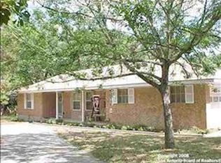 148 Wood Valley Dr, Adkins, TX 78101