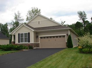 15 Milltowne Dr, Halfmoon, NY 12188