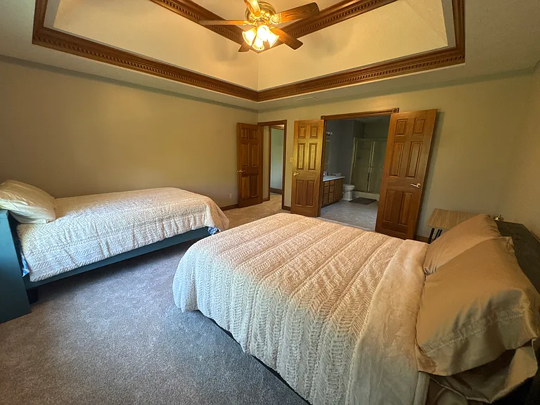 1007 New Harmony Dr — Photo 10