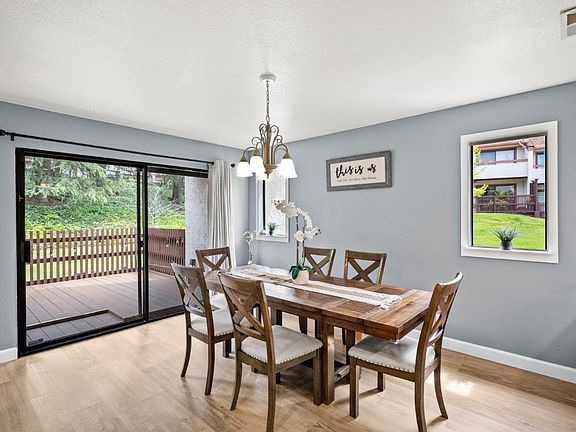 5th image of 1910 Winding Creek Ct