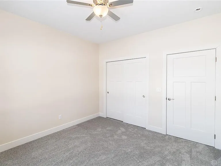 1025 Baker Rd — Photo 37