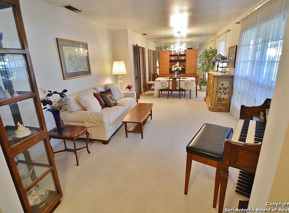 3rd image of 5729 Winsong Dr
