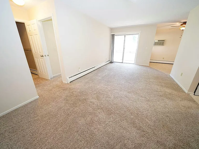 1311 W 82nd St #B — Photo 7