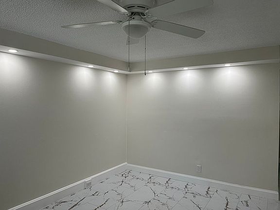 2nd image of 1022 Swansea Cres #B