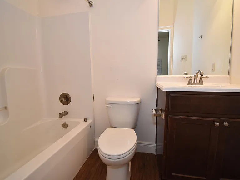 2408-2464 W Barnett Springs Ave — Photo 20