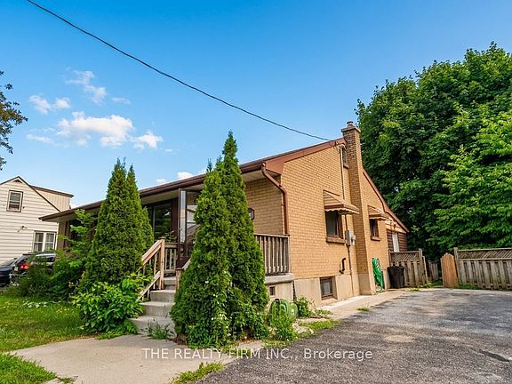 2nd image of 348 Winnipeg Blvd
