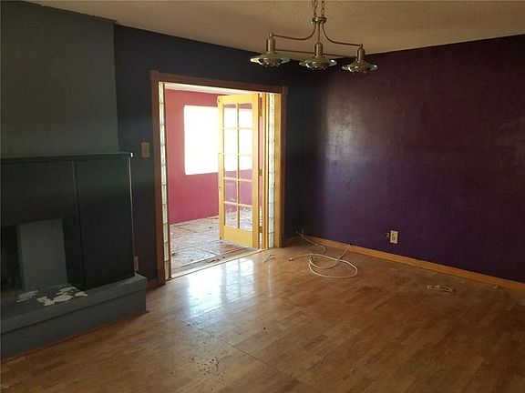 4th image of 5733 Longview Cir
