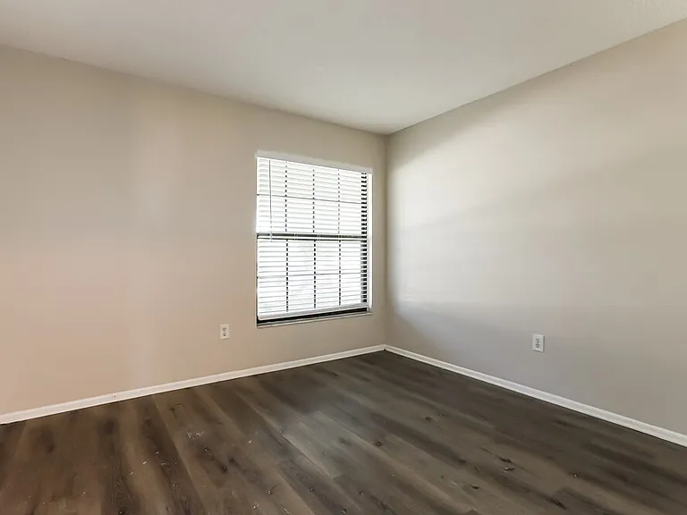 11504 Smokethorn Dr — Photo 12