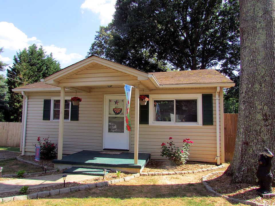 1st image of 4429 Trace Ave
