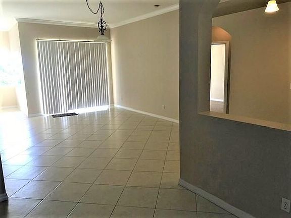 4th image of 438 NW Sunflower Pl