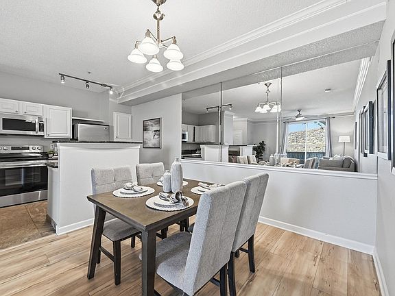 3rd image of 2040 Shamrock Dr
