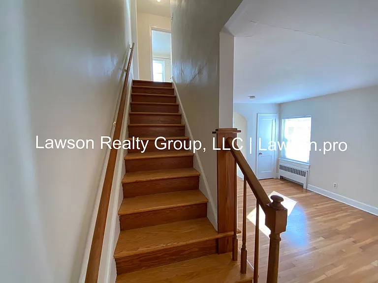 Bowman 2611-2613 — Photo 16