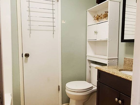 5th image of 801 N McKinley Ave