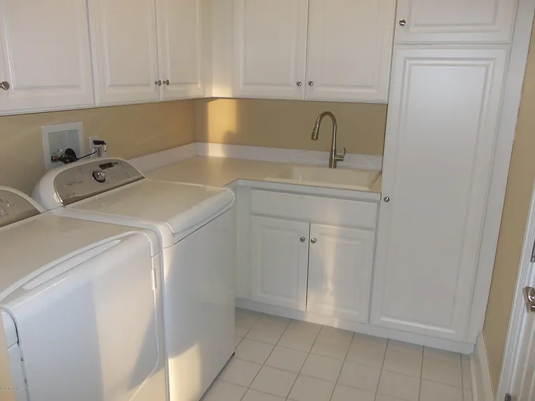 1021 Oval Rd #1021 — Photo 17