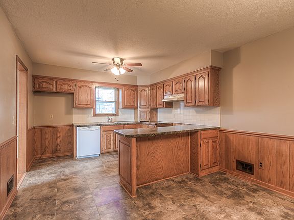 2nd image of 13208 E Kemper Ct