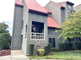 9041 J M Keynes Dr, Charlotte, NC 28262
