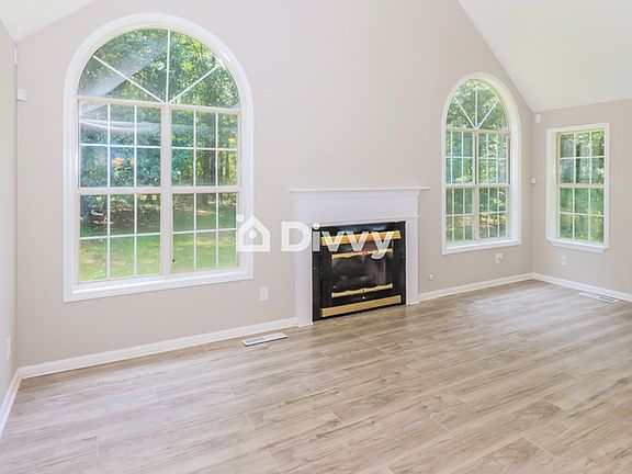 2nd image of 719 Country Lake Ct