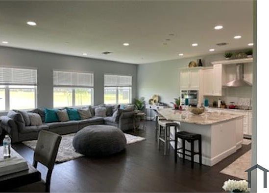 3rd image of 15631 Goldfinch Cir