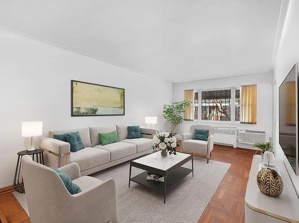 2923 Bouck Ave, Bronx, NY 10469