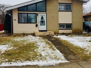 424 N Iowa Ave, Villa Park, IL 60181