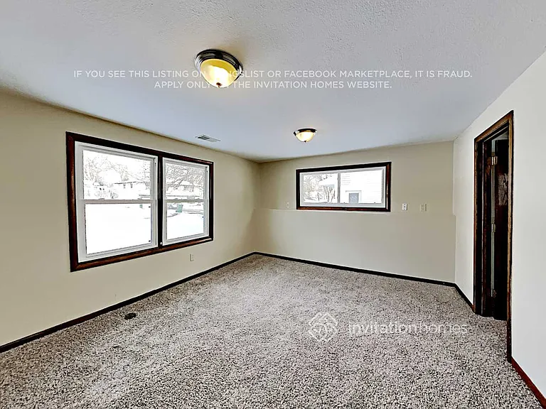8427 Northern Dr — Photo 13