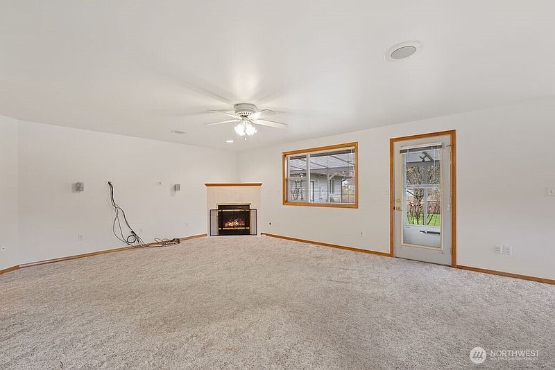 4th image of 13822 Meridian Street