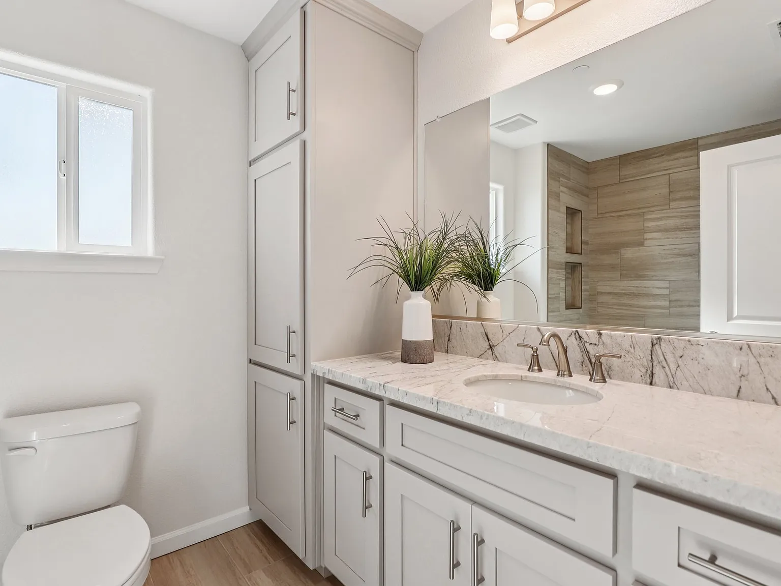 4 bed, 2125 sqft, $3,800 — Photo 4