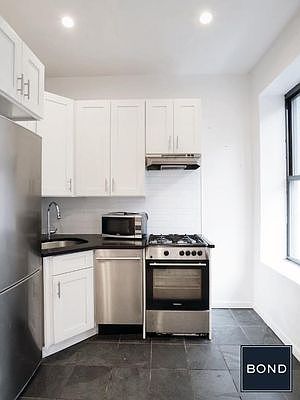 4th image of 1297 Lexington Ave APT 10