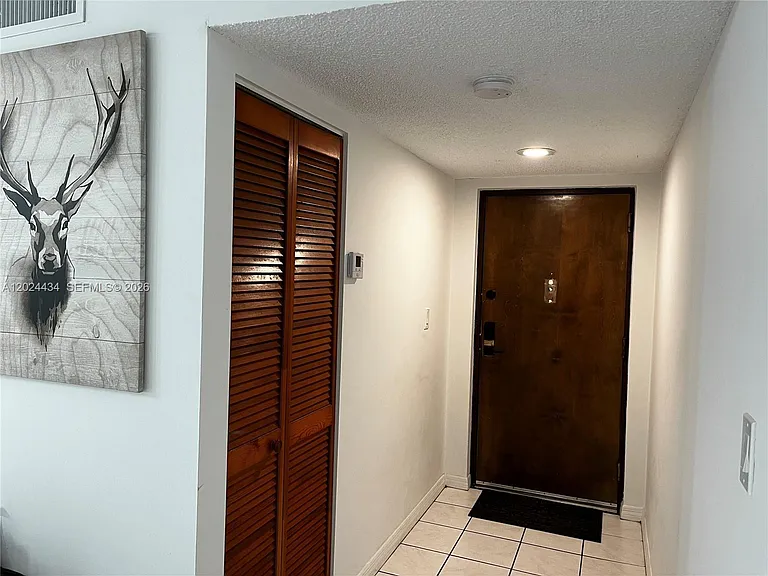 8800 SW 123rd Ct #J-106 — Photo 3