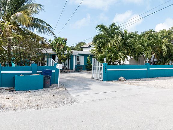 5th image of 2821 Dolphin Dr