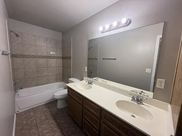 4205 Cambridge Dr #A — Photo 30