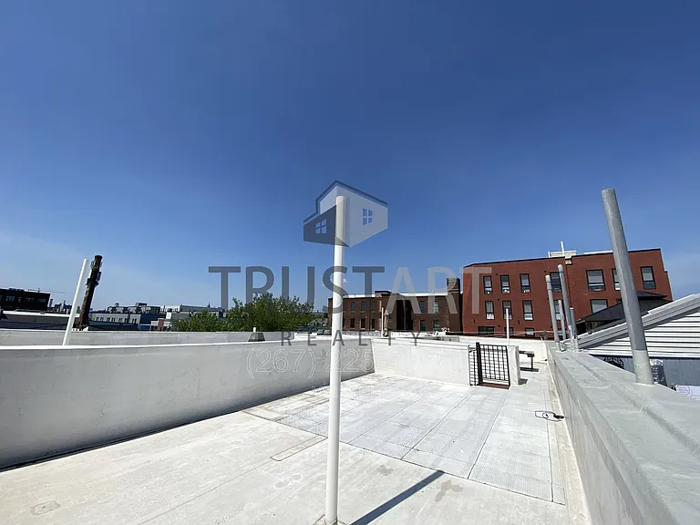 1816 N Front St #B — Photo 26