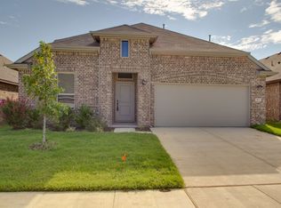 7612 Spring Dr, Watauga, TX 76148