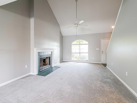 3rd image of 900 Village Dr