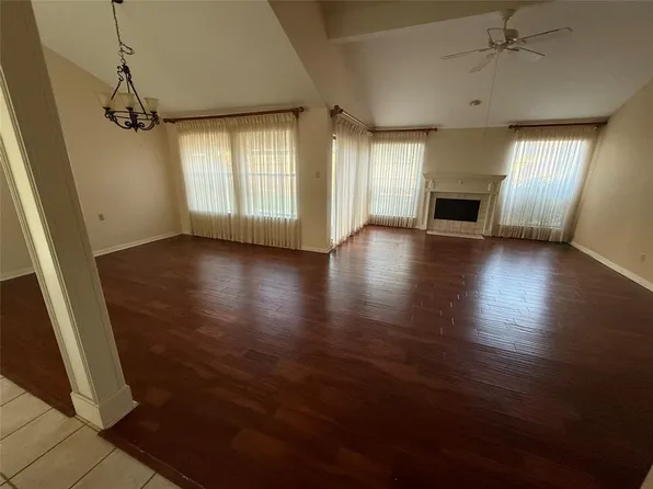 12800 Briar Forest Dr Unit 117, Houston, TX 77077