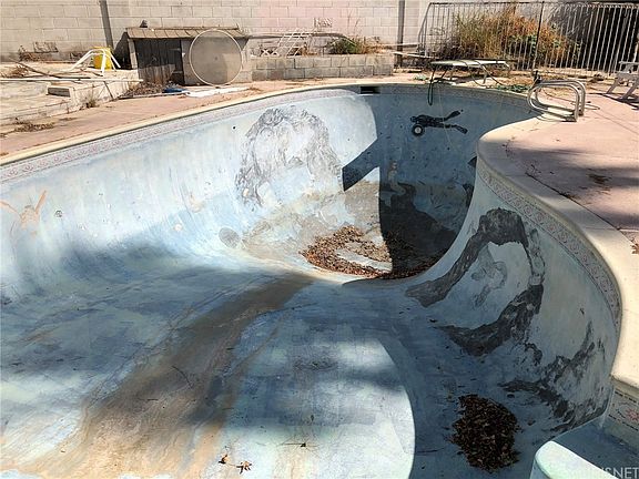 3rd image of 1540 Rosita Dr