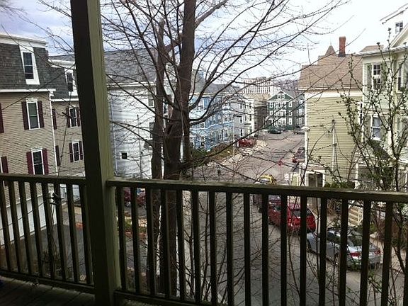 5th image of 7 Iroquois St #01