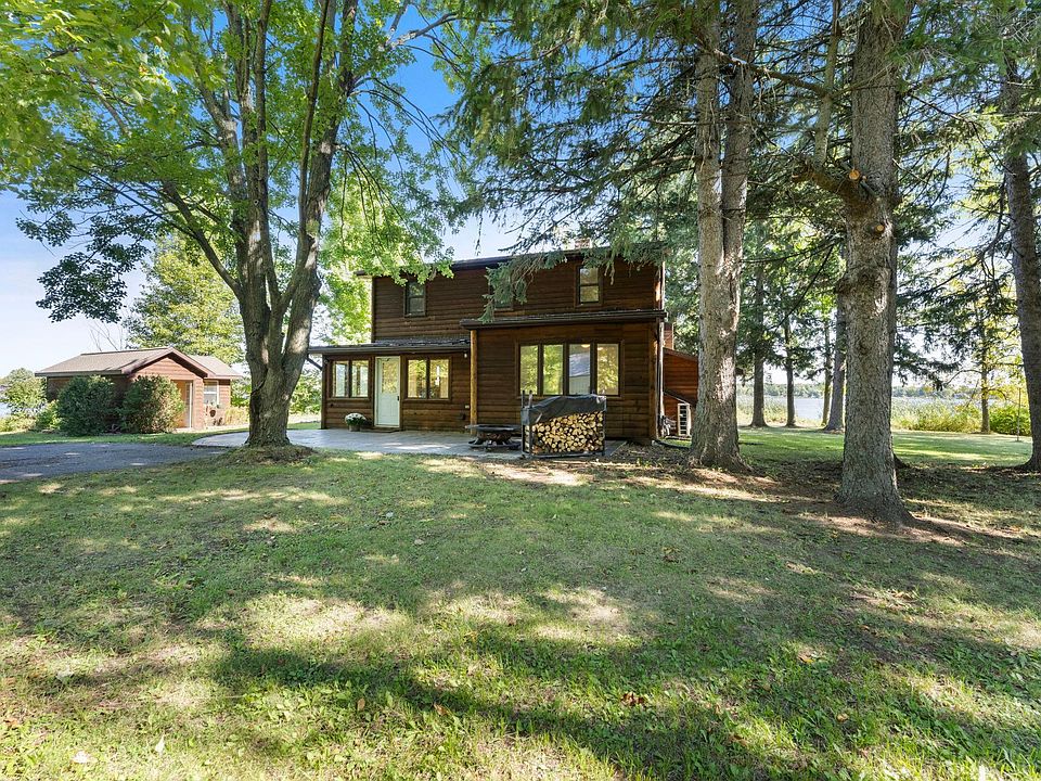 1st image of 246 Magnor Lake Ct