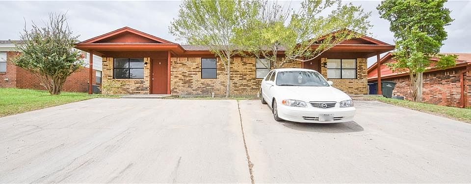 1st image of 305 Horseshoe Dr