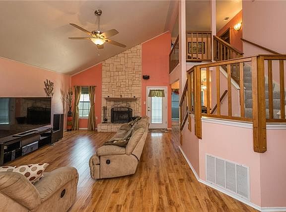 2nd image of 5316 Barberry Dr