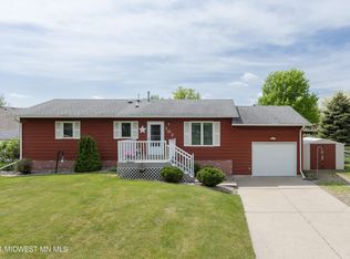 102 E Meadowlark Ln, Fergus Falls, MN 56537