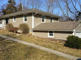 141 Morningside Dr, Liberty, MO 64068